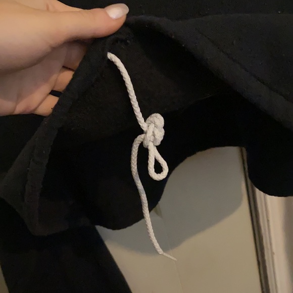 EDITORIAL Cropped/Distressed Sweatshirt - Picture 3 of 3